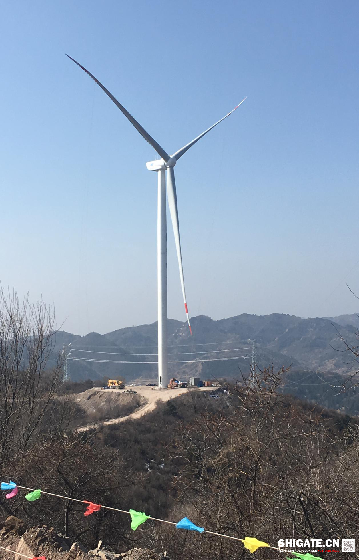 8月28日,河钢集团舞钢公司为国电电力发展股份有限公司(以下简称国电)生产的3000余吨风电用钢顺利发往客户,将用于云南宣威西泽风电项目塔筒制造。舞钢凭着快捷的合同交货和优良的产品质量得到客户高度肯定。该客户也是舞钢8月份新开发的直供客户之一。 8月28日,河钢集团舞钢公司为国电电力发展股份有限公司(以下简称国电)生产的3000余吨风电用钢顺利发往客户,将用于云南宣威西泽风电项目塔筒制造。舞钢凭着快捷的合同交货和优良的产品质量得到客户高度肯定。该客户也是舞钢8月份新开发的直供客户之一。