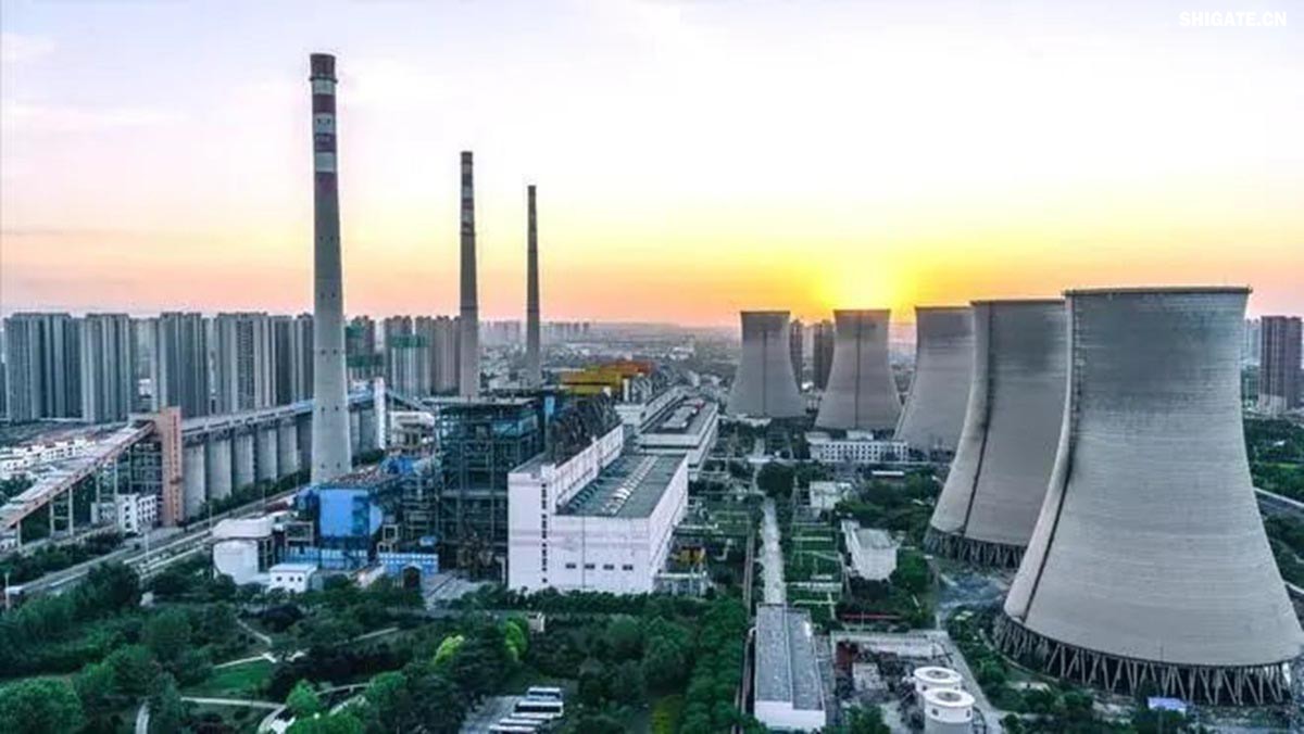 近日,由河钢集团舞钢公司自主研发的更大厚度达340mm的特厚核电钢板,成功应用于我国第四代先进裂变核能系统——钍基熔盐实验堆的关键屏蔽层制造。这标志着我国在先进核能技术领域取得又一重大进展,为实现核电技术自主创新、打破对传统铀燃料的依赖迈出了坚实一步。 近日,由河钢集团舞钢公司自主研发的更大厚度达340mm的特厚核电钢板,成功应用于我国第四代先进裂变核能系统——钍基熔盐实验堆的关键屏蔽层制造。这标志着我国在先进核能技术领域取得又一重大进展,为实现核电技术自主创新、打破对传统铀燃料的依赖迈出了坚实一步。